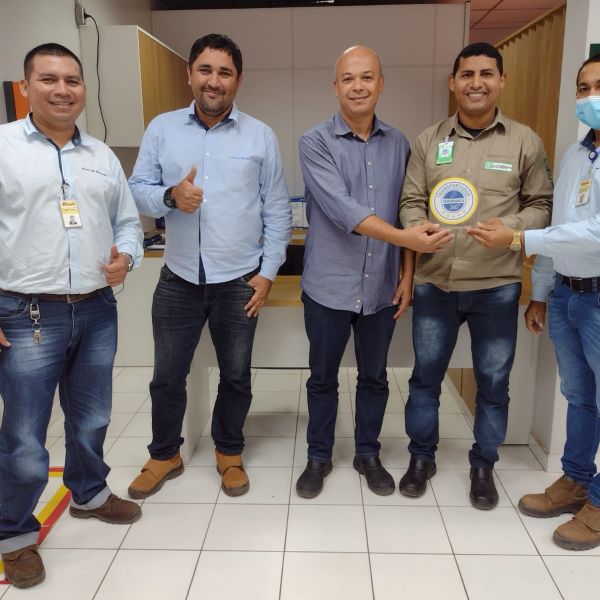 Apresentação das ações de segurança, e entrega da placa Transportador Cinco Estrelas na base Ipiranga Amapá.